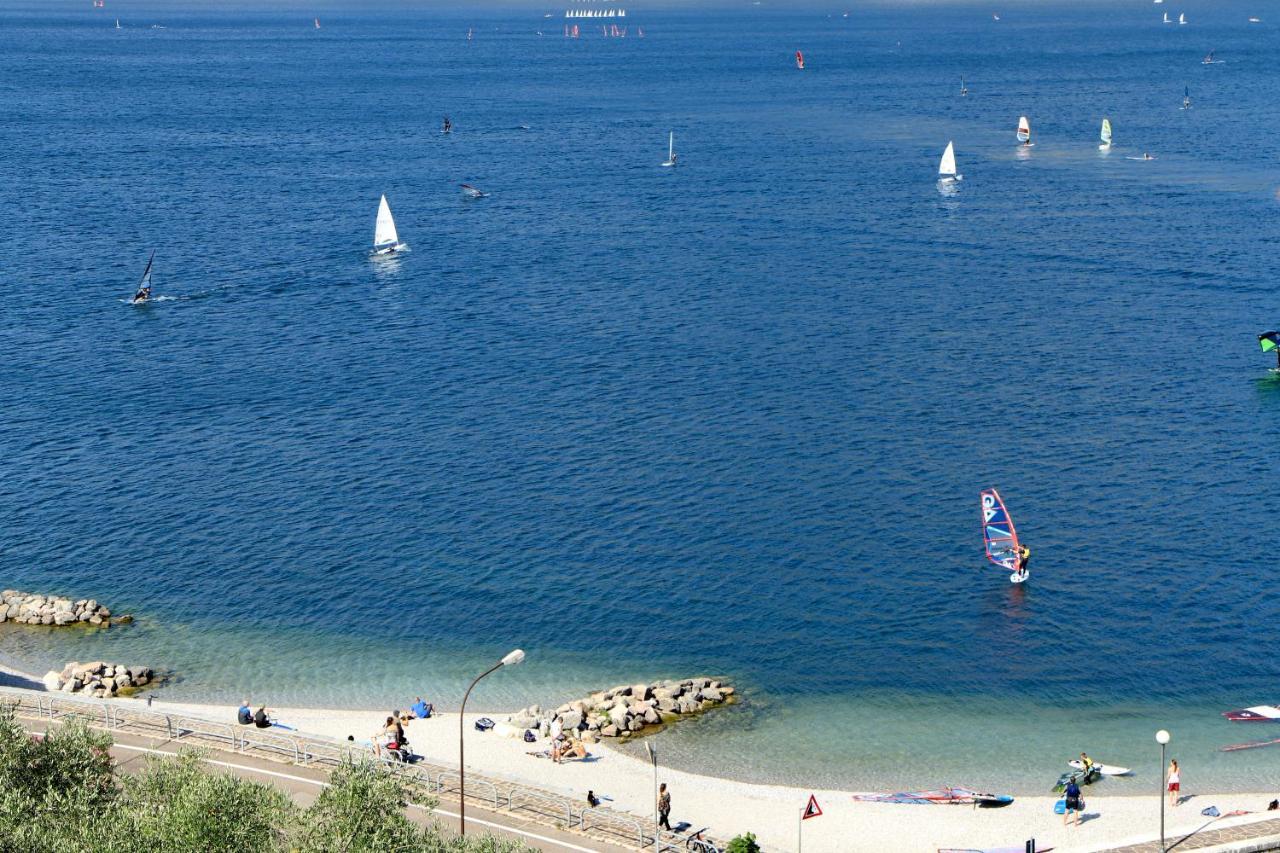 Vistalago Torbole Torbole Sul Garda Eksteriør billede