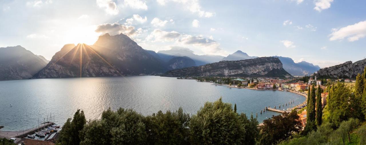 Vistalago Torbole Torbole Sul Garda Eksteriør billede