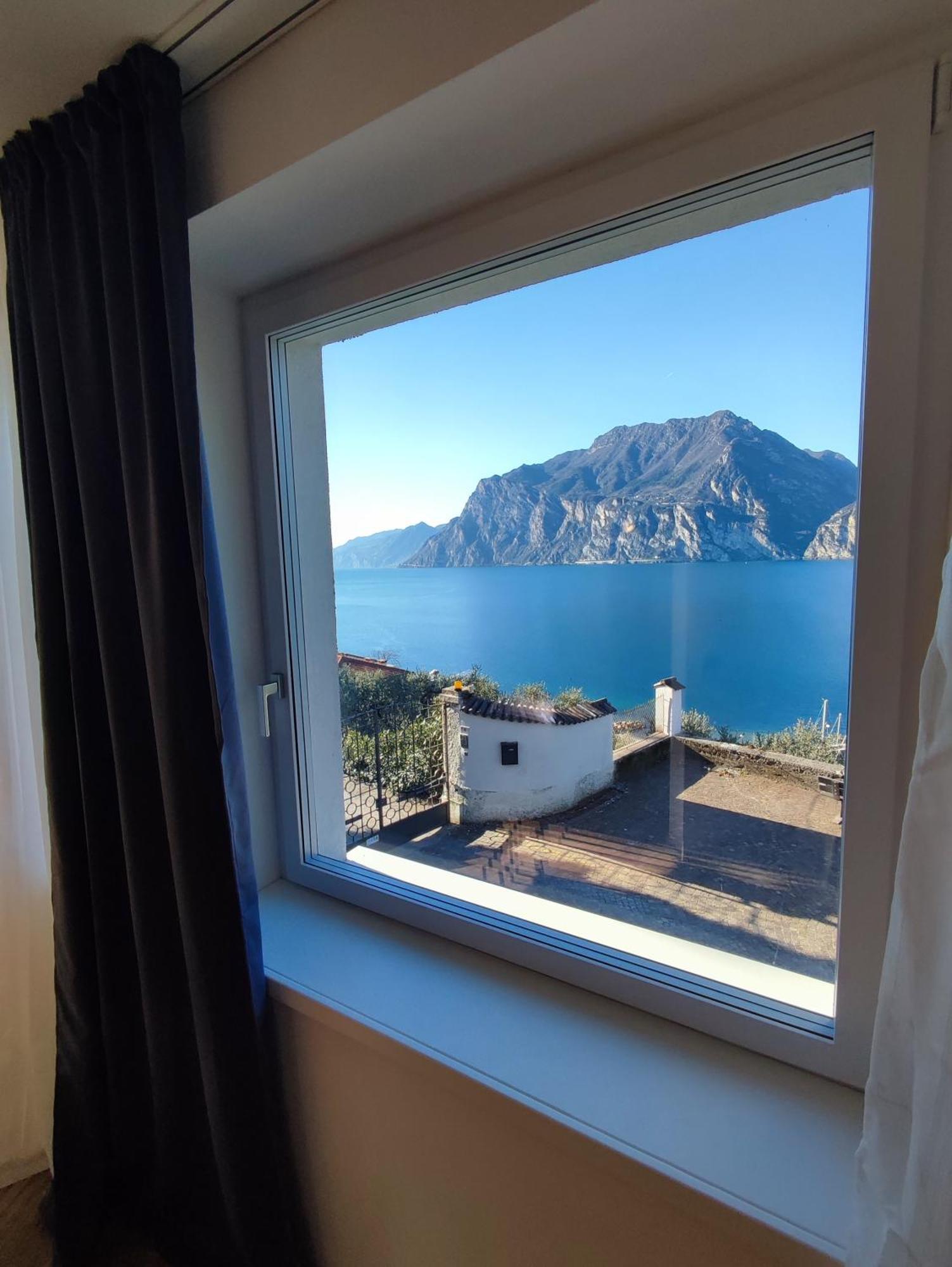 Vistalago Torbole Torbole Sul Garda Eksteriør billede